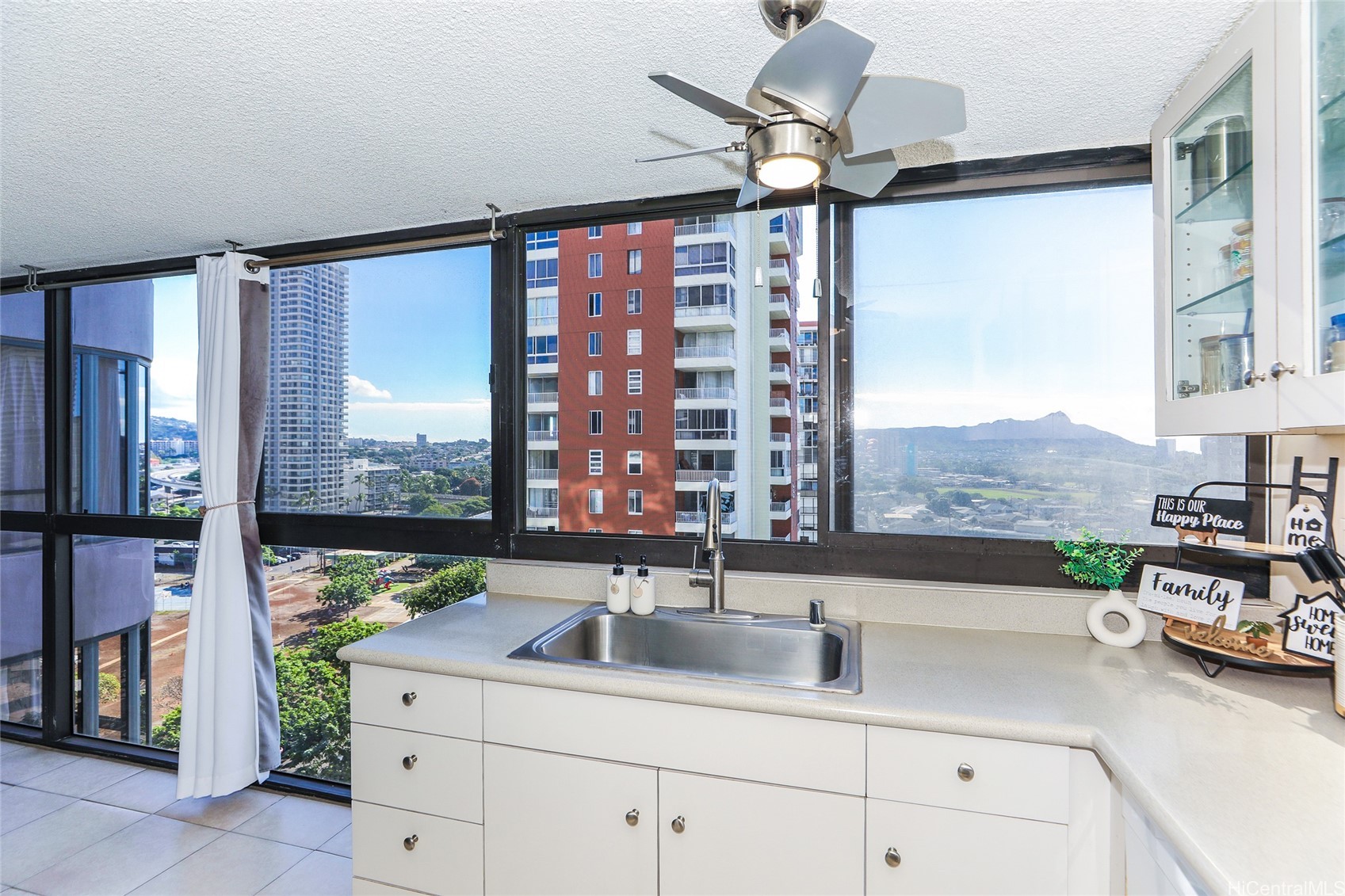 2724 Kahoaloha Lane 1606