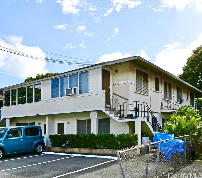 2908 Varsity Circle