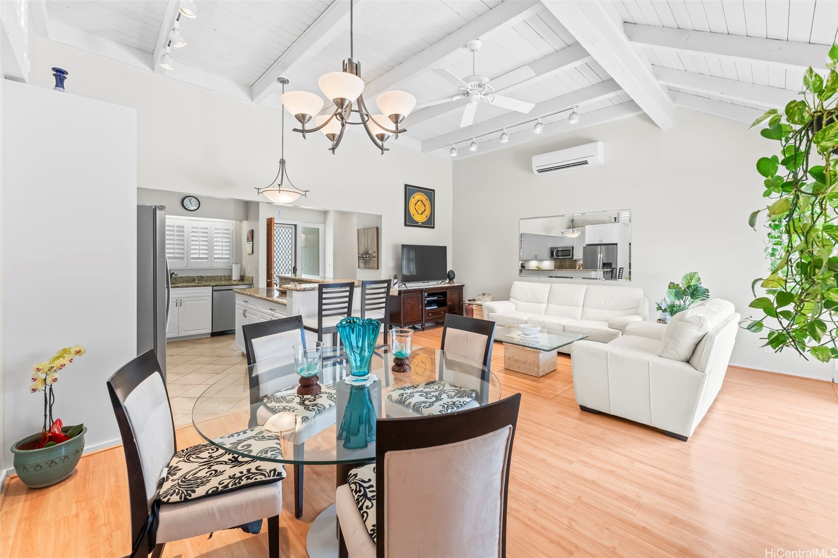44-361 2 Nilu Street 9/2