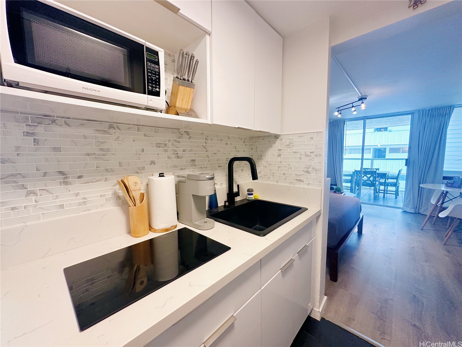 445 Seaside Avenue 703