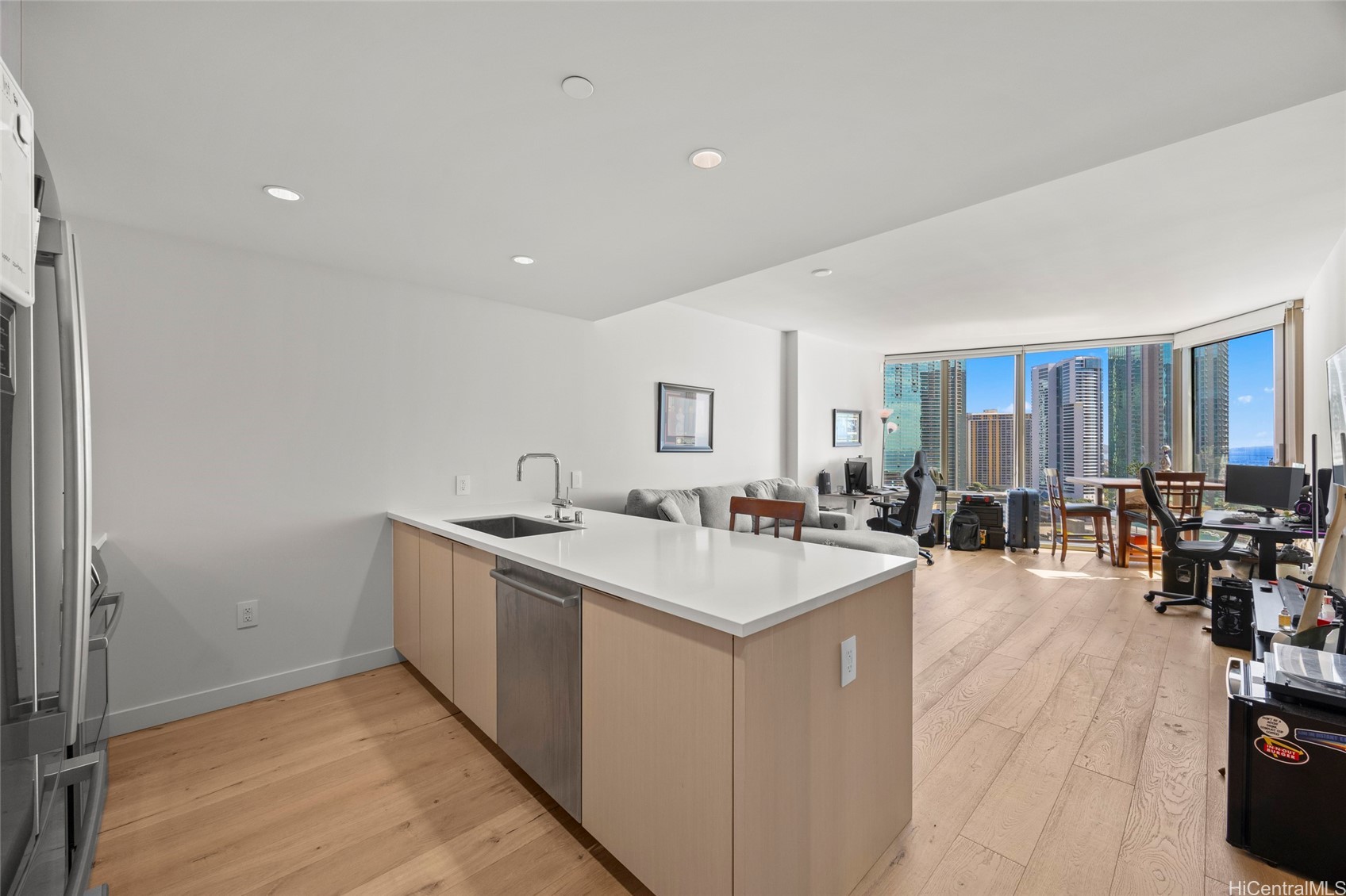 1001 Queen Street 1708