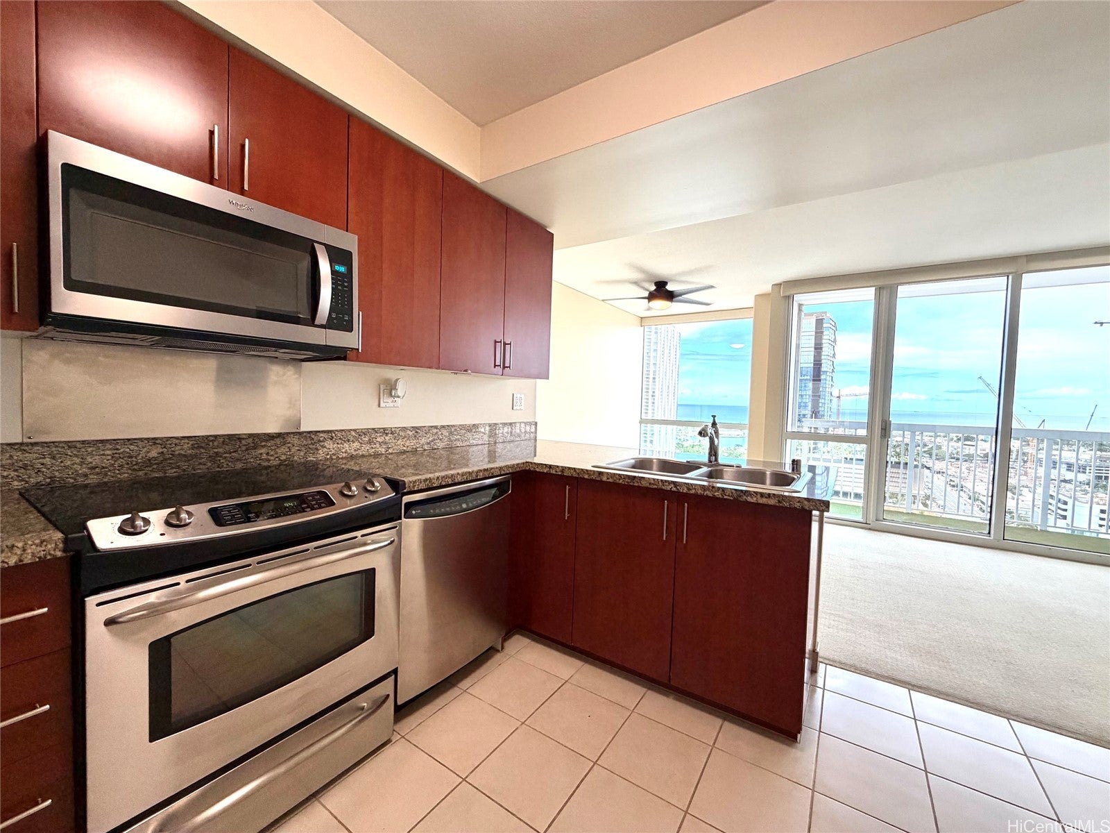 909 Kapiolani Boulevard 2303