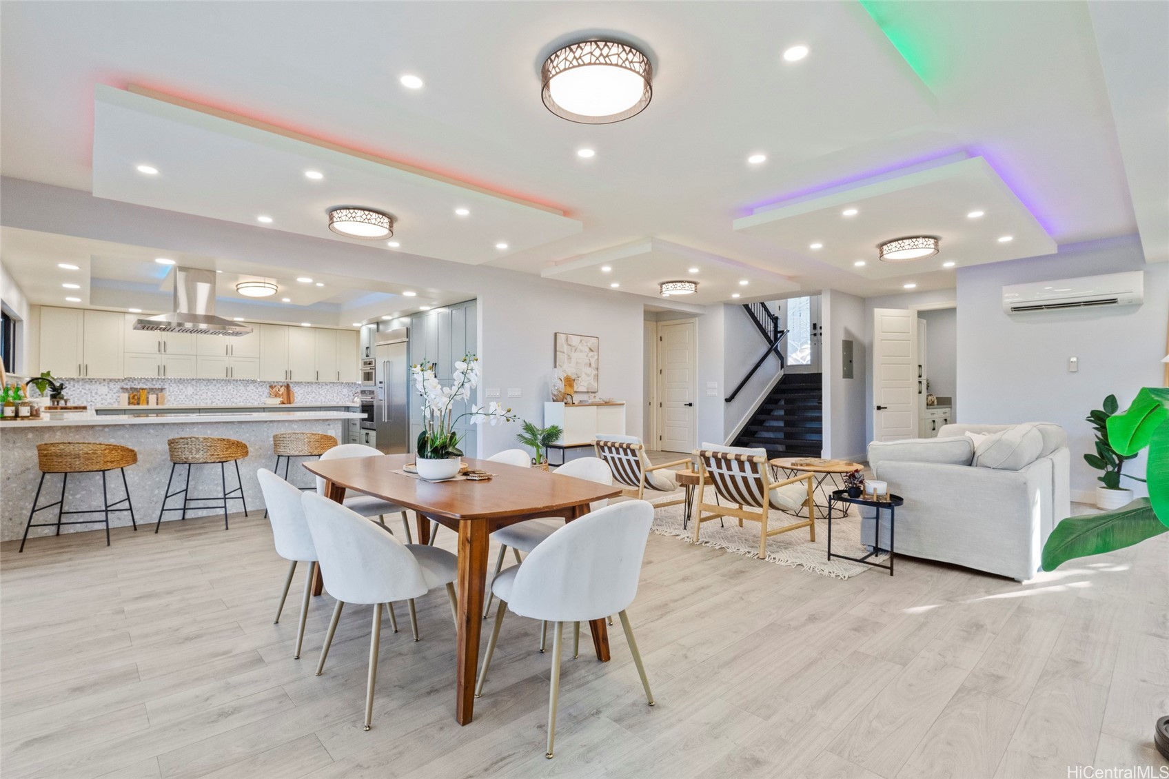 92-1266 Hookeha Street