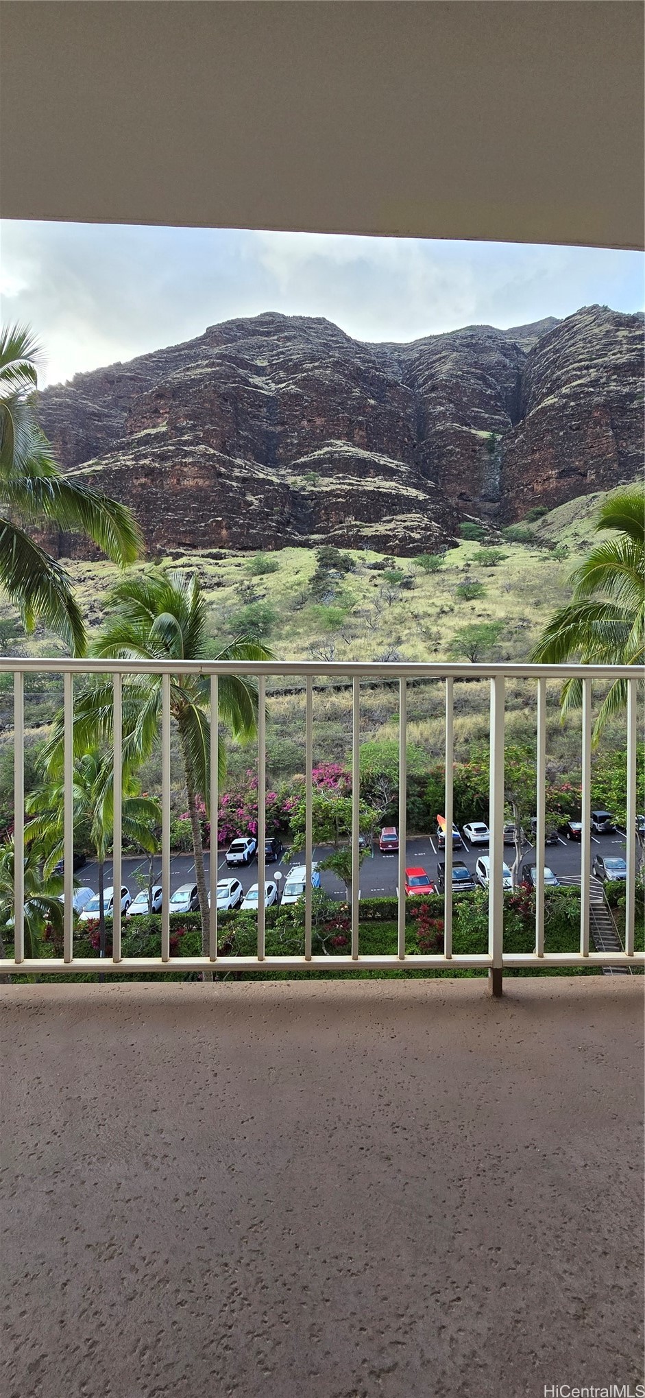 Makaha Valley Towers Residential Lease