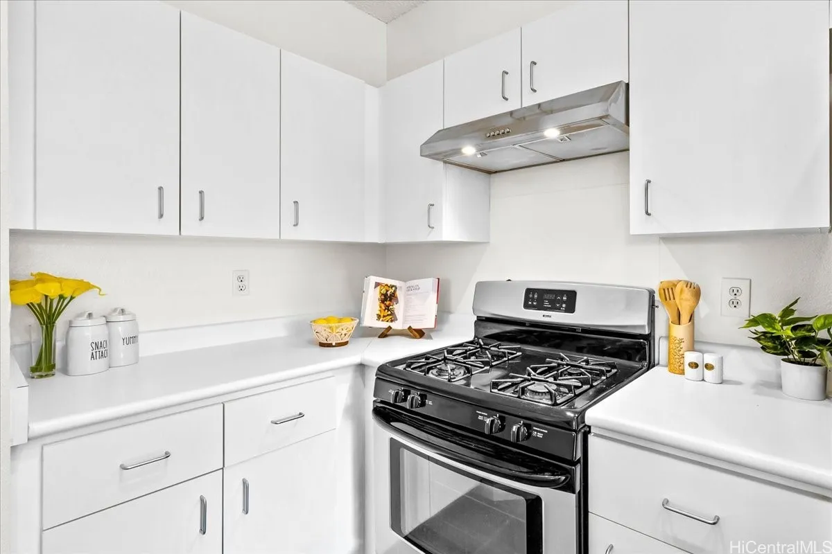 Ewa Beach, Hawaii 96706, United States, 2 Bedrooms Bedrooms, ,2 BathroomsBathrooms,Residential,Active,111720