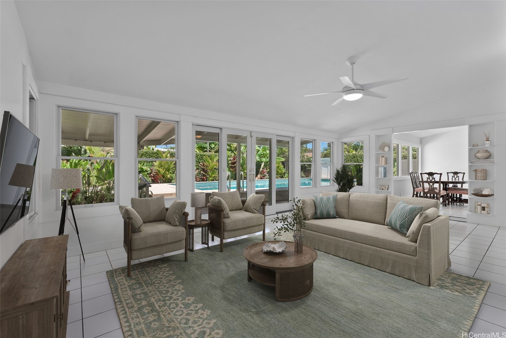 743 Mokapu Road
