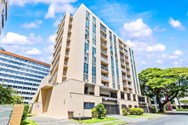 1415 PUNAHOU ST APT 903, HONOLULU, HI 96822 - Image e2e98044c4b2fb85a2af4df8df6e290f/404201651