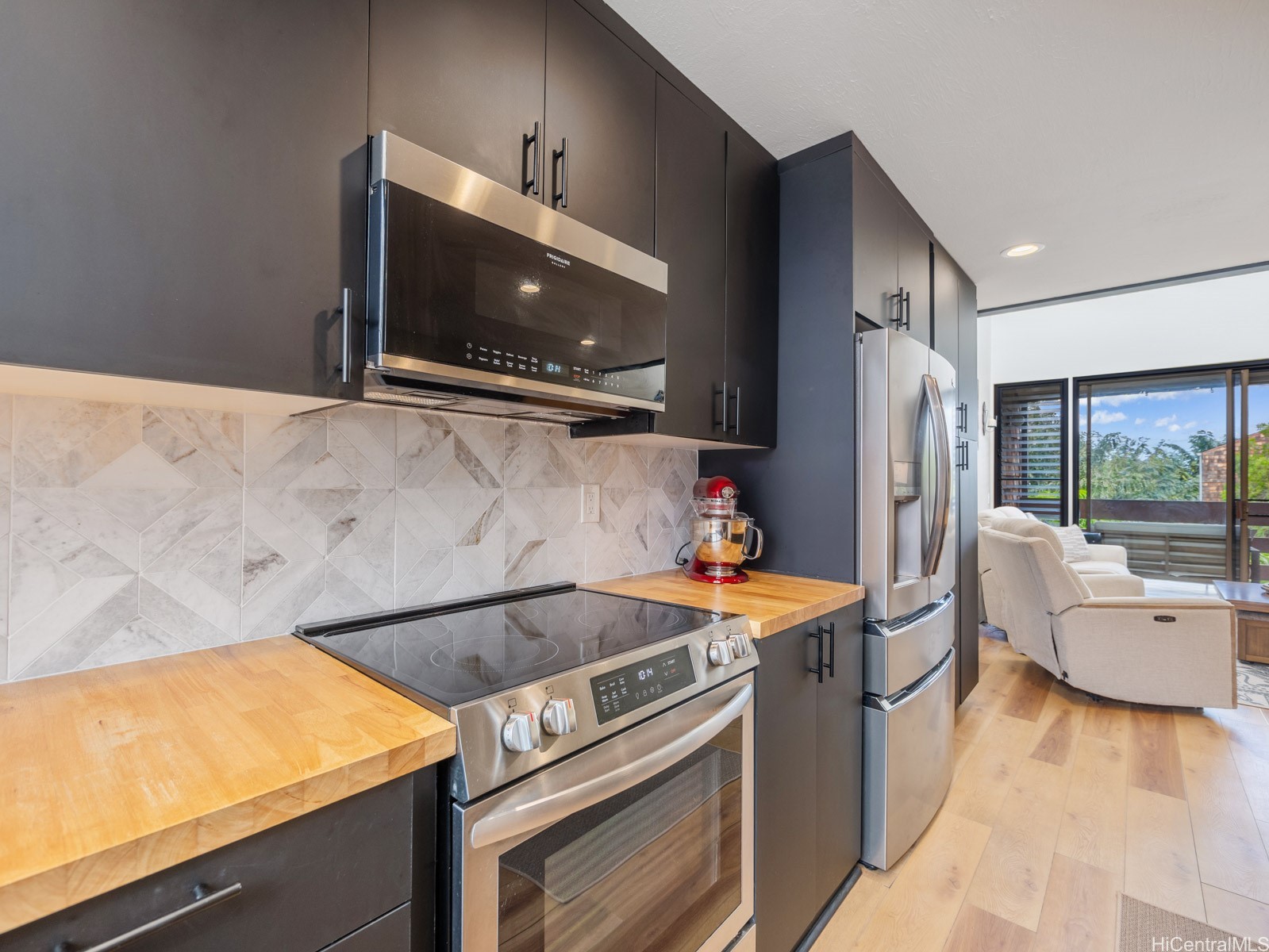 1015 Aoloa Place 411