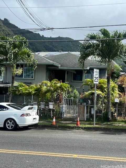 2704 Kalihi Street Honolulu HI 96819