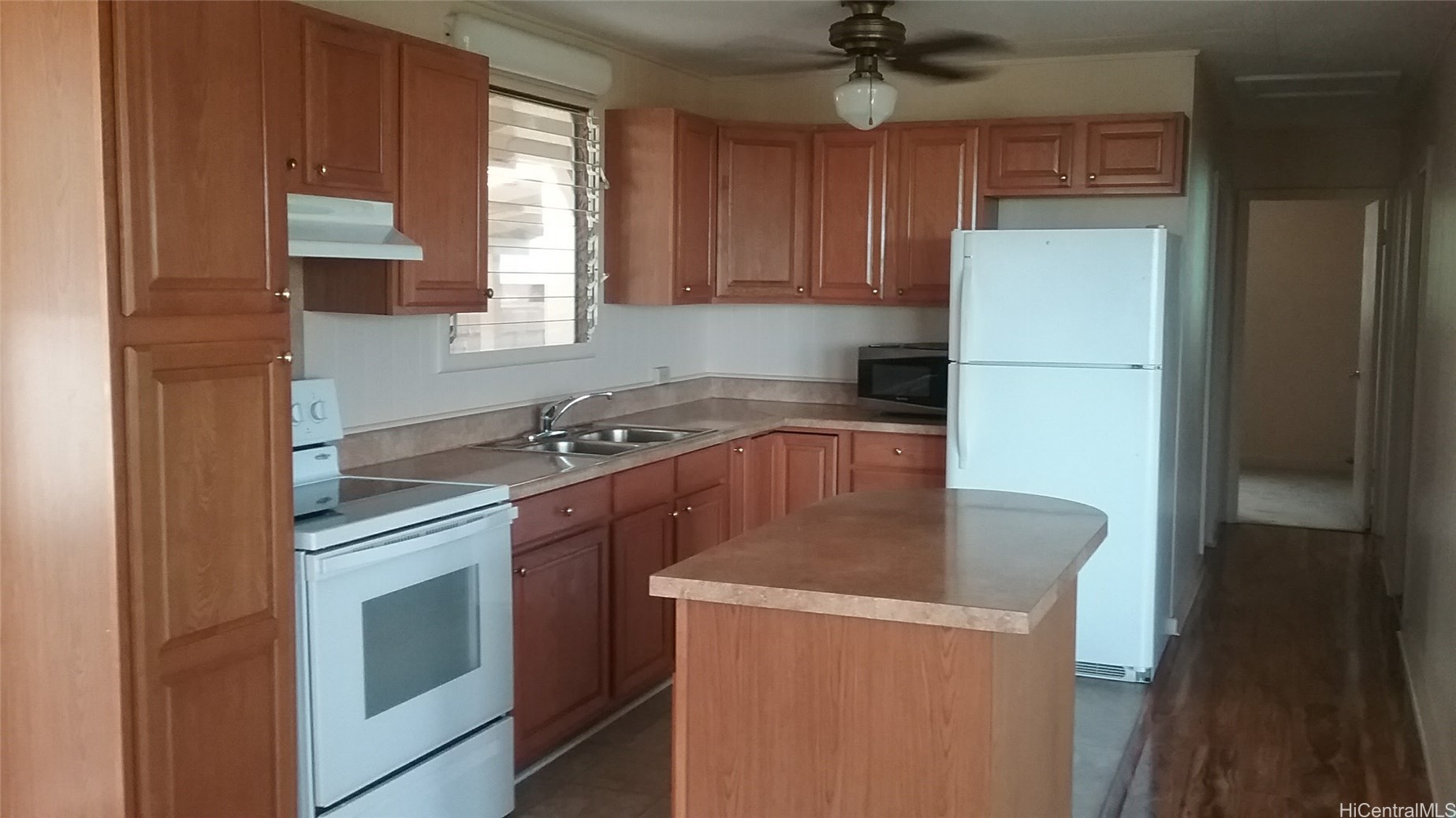 99-633 Aiea Heights Drive