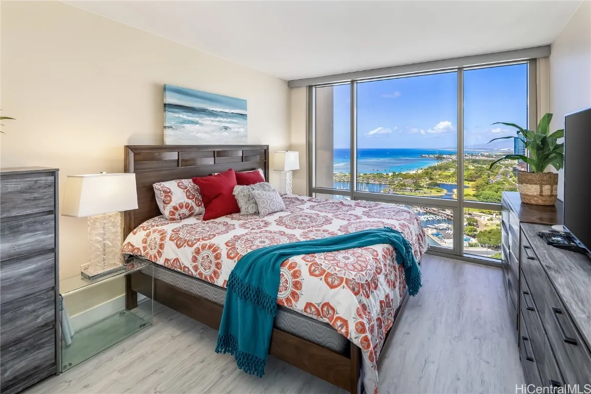 Honolulu, Hawaii 96815, United States, 2 Bedrooms Bedrooms, ,2 BathroomsBathrooms,Residential,Active,94983