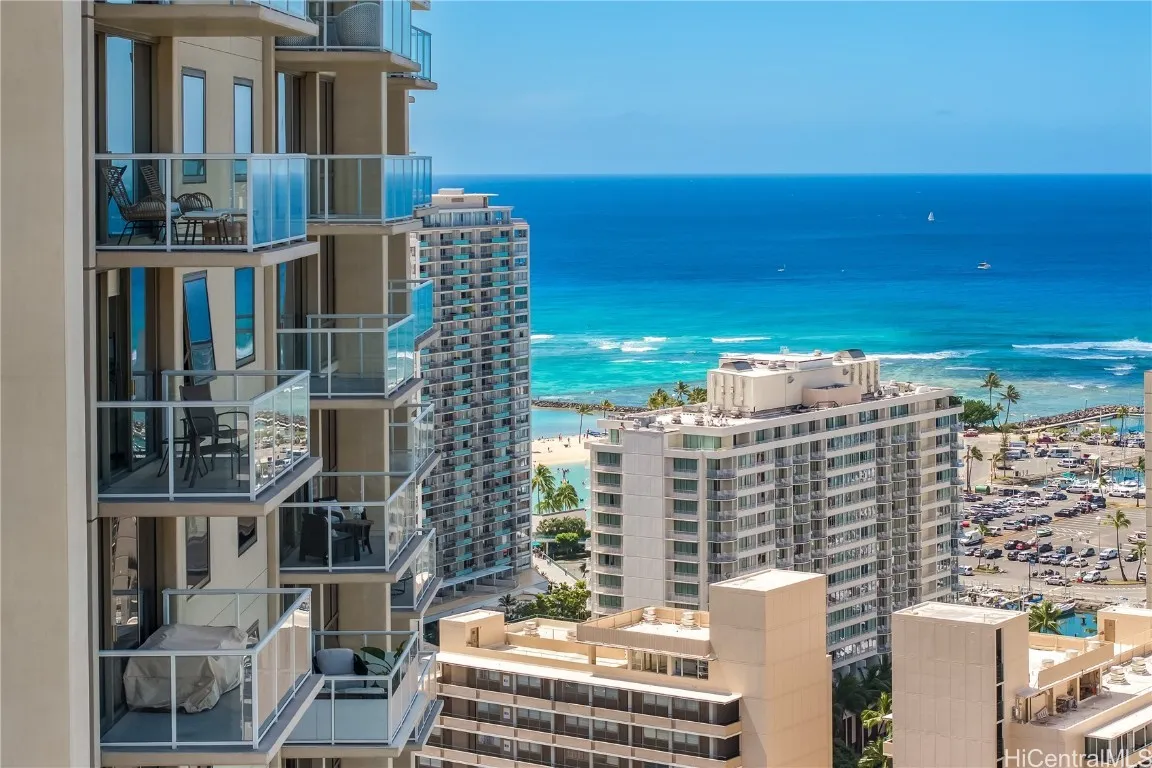 Honolulu, Hawaii 96815, United States, 2 Bedrooms Bedrooms, ,2 BathroomsBathrooms,Residential,Active,94983