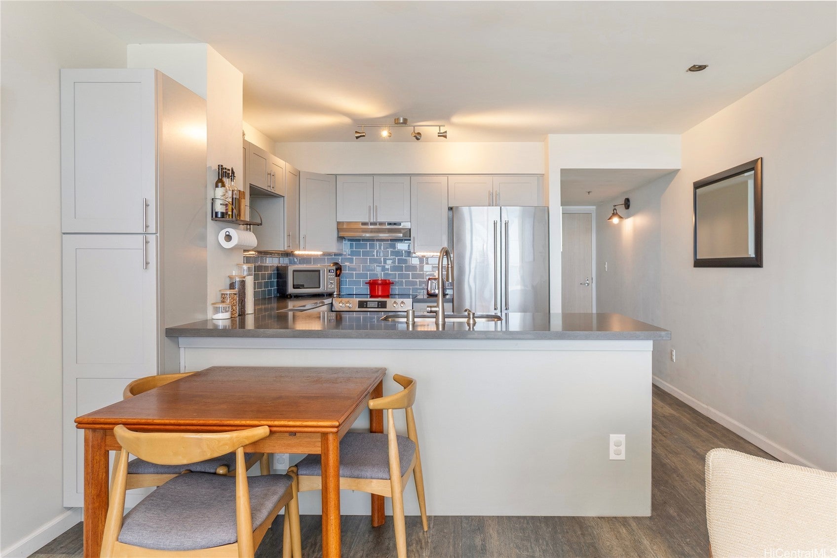 1133 Waimanu Street 2704
