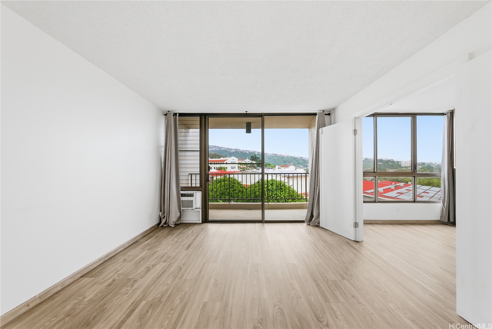 3138 Waialae Avenue 915