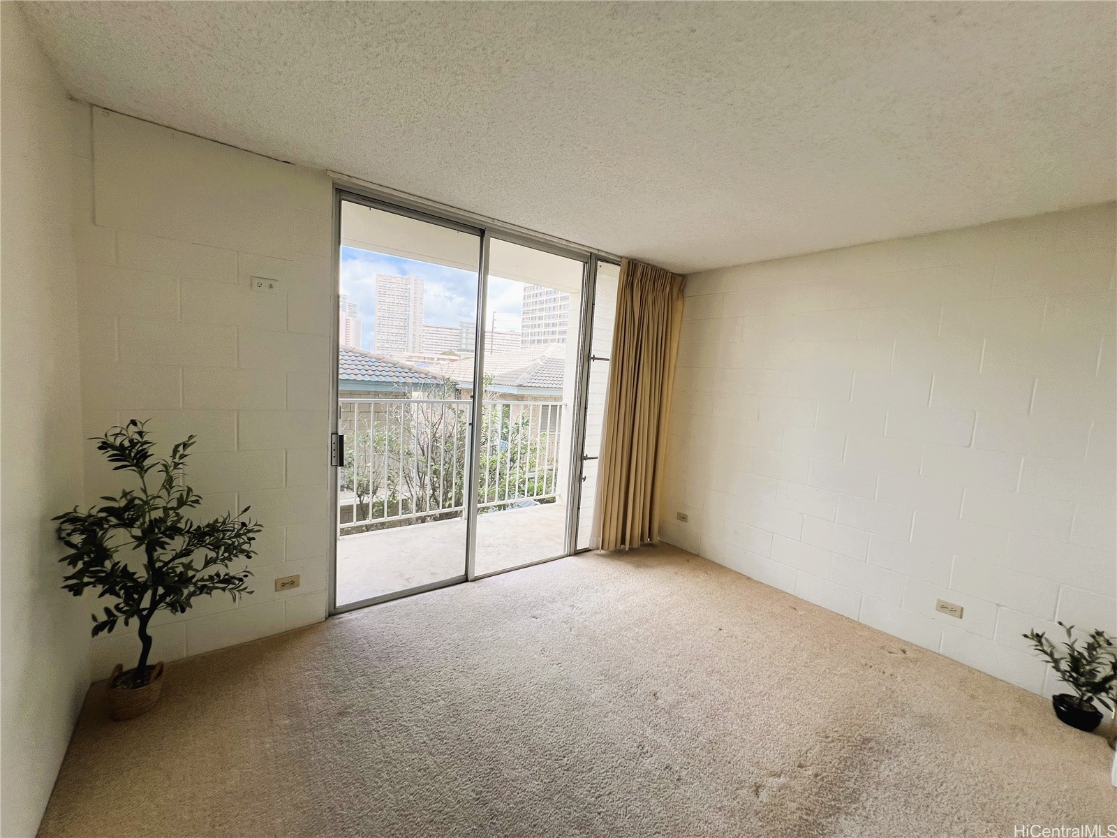 2122 Lime Street 304