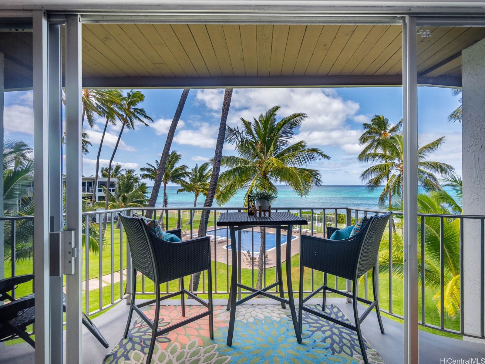 Maili Cove Condominium