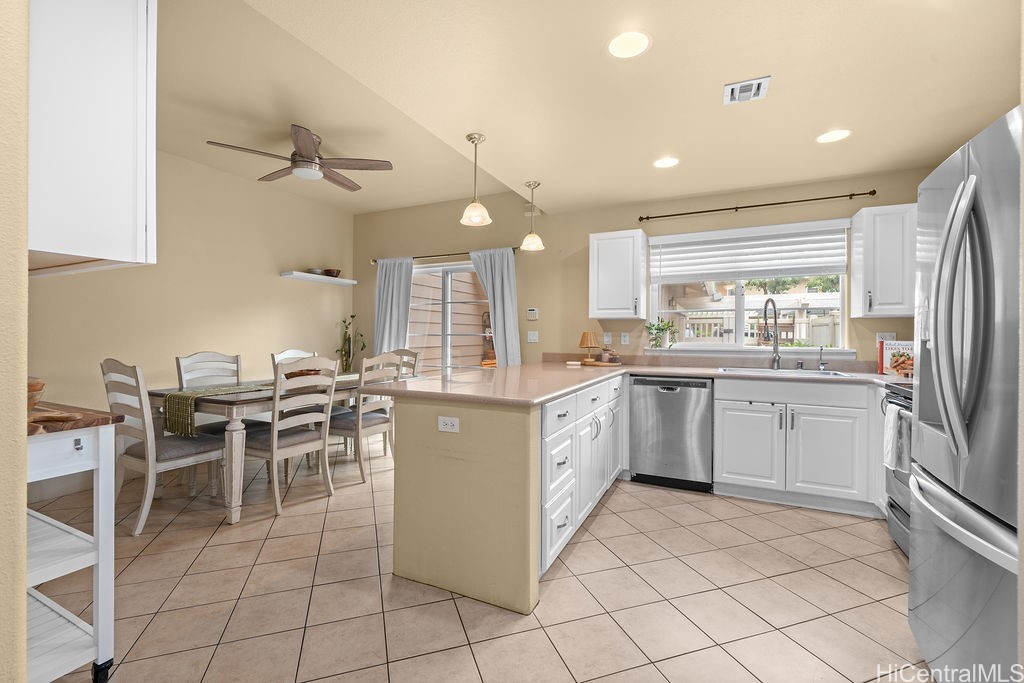 1180 Kakala Street 608