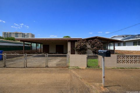 Photo of 94-1056 Kahuanui Street, Waipahu, HI 96797 (MLS # 202605659)