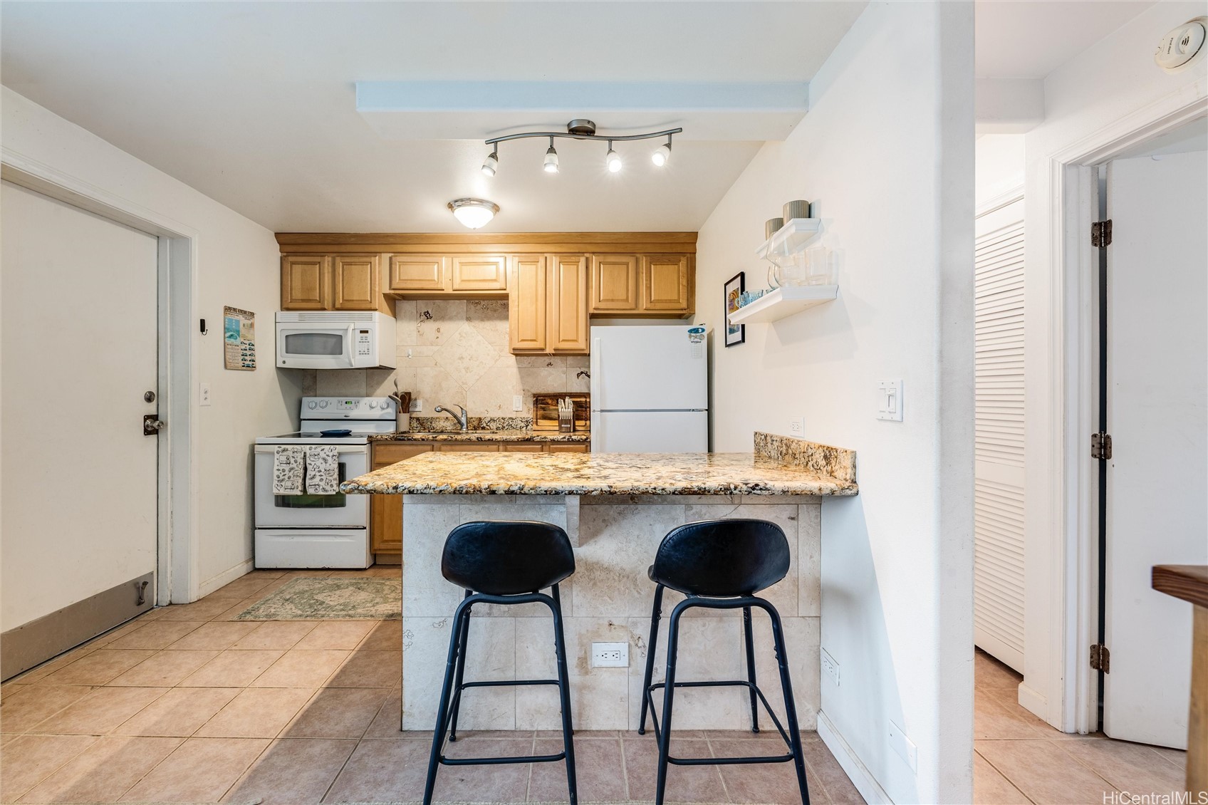 68-078 Au Street 203