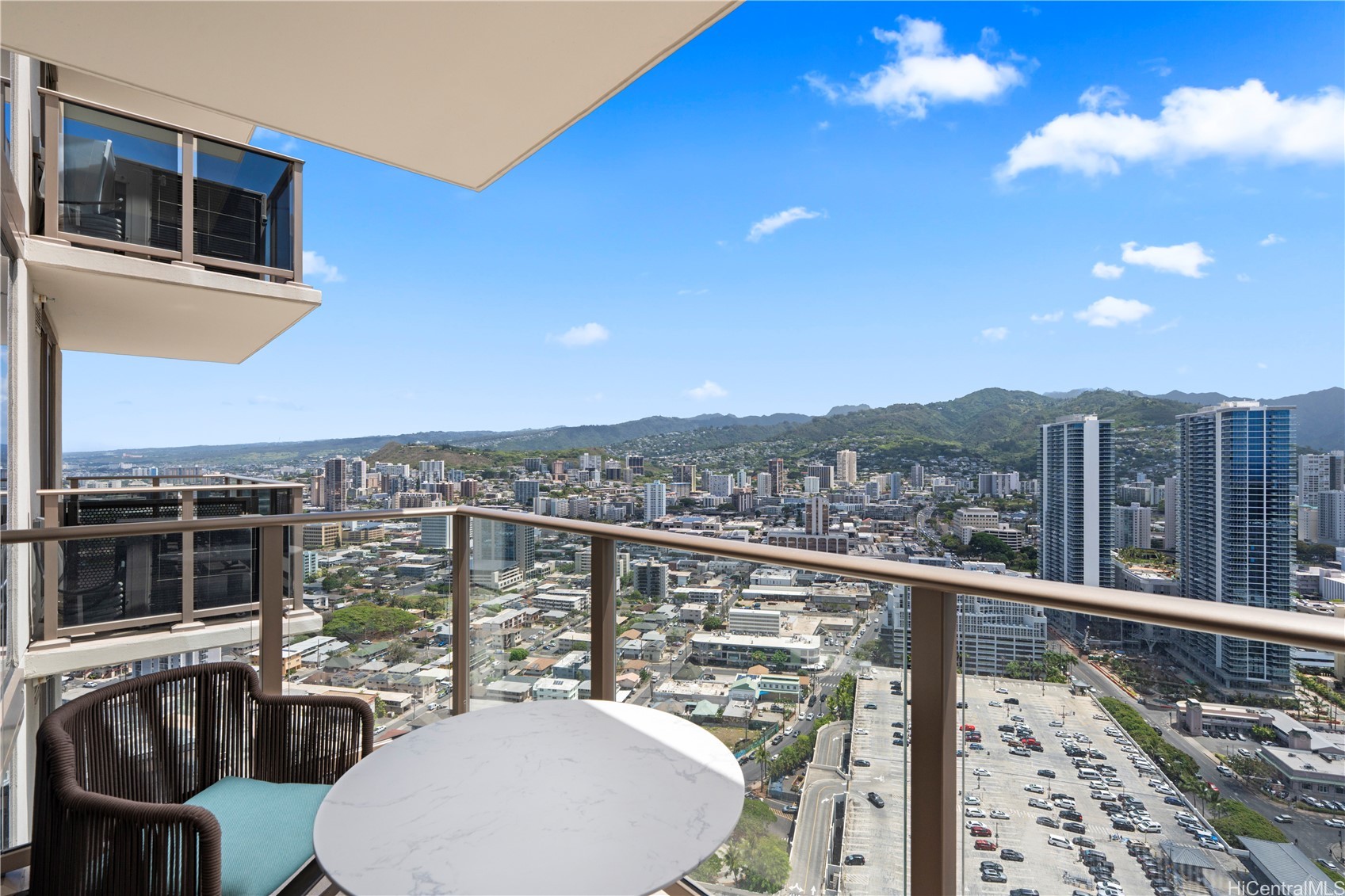 Sky Ala Moana West Residential Lease