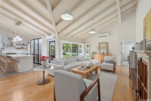 1016 Laukupu Way Honolulu HI 96825