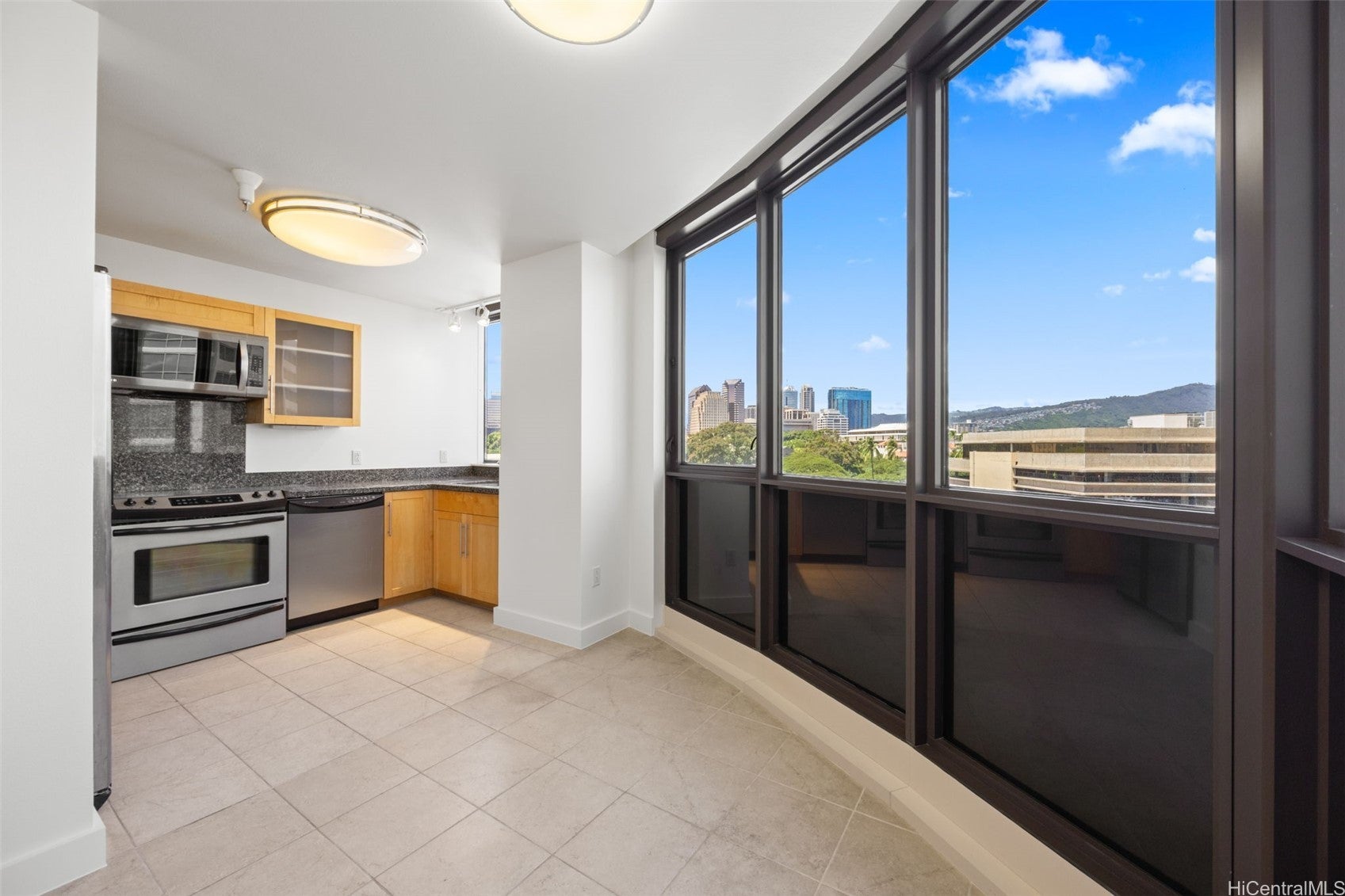 600 Queen Street 601