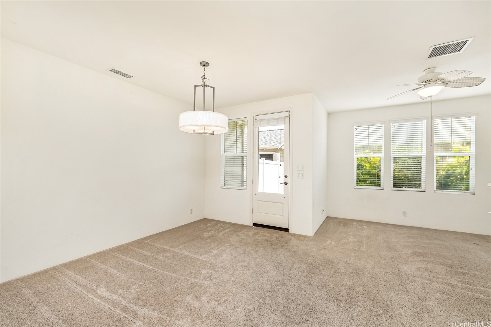 91-2220 Kaiwawalo Street 8805