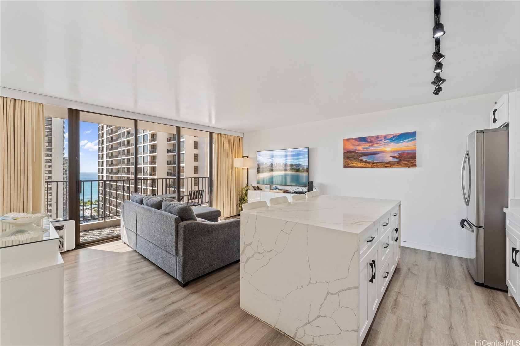 201 Ohua Avenue 2312