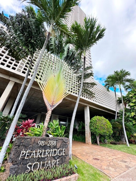 Pearlridge Square Residential Lease