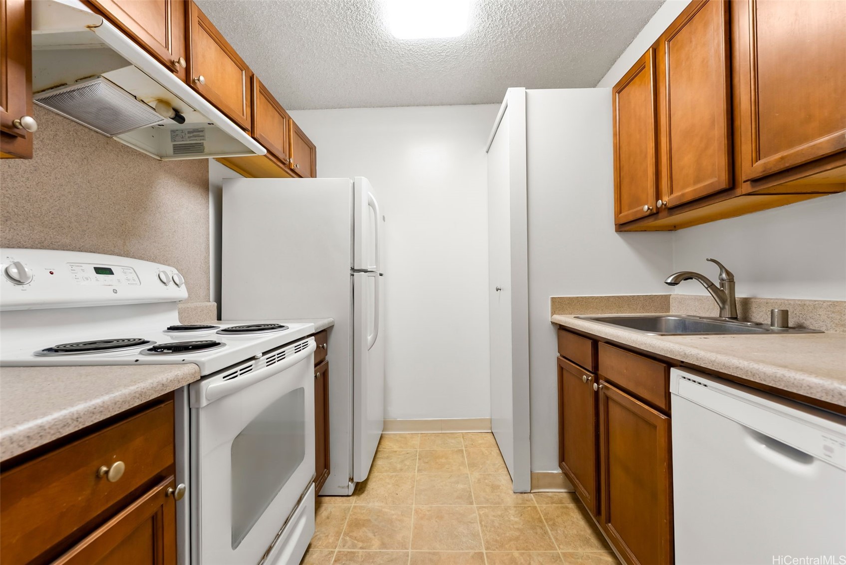 400 Hobron Lane 1208