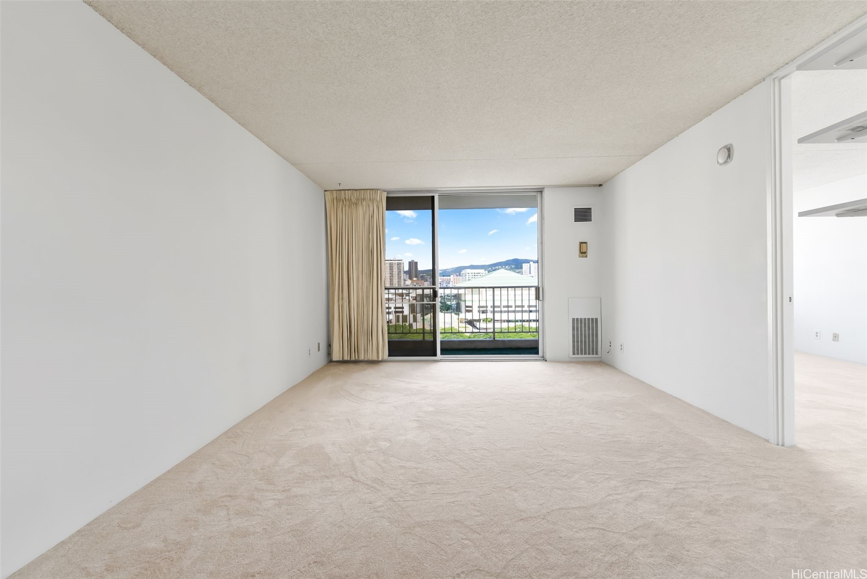 400 Hobron Lane 1208