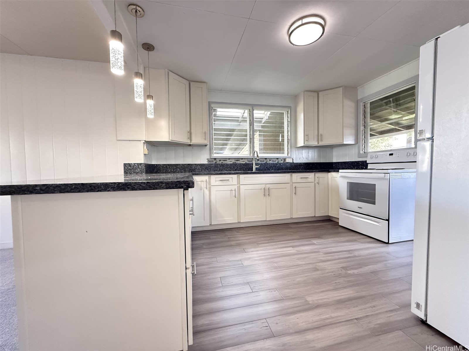 171-A Makaweo Avenue