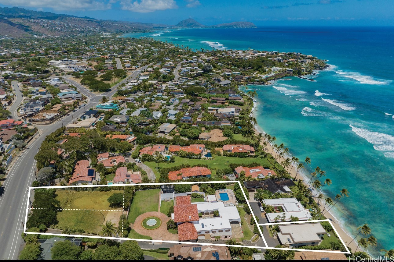 3735- Diamond Head Road