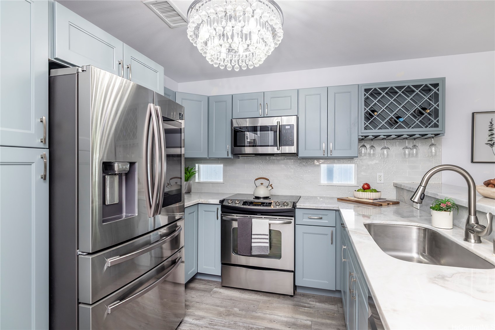 91-1178 Waiemi Street