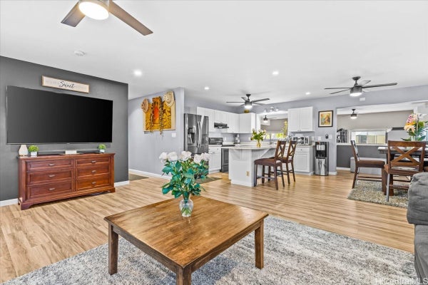 89-1183 PIKAIOLENA ST, WAIANAE, HI 96792 - Image e625fec5d27093eff4cb979a89aa6f64/3919208429