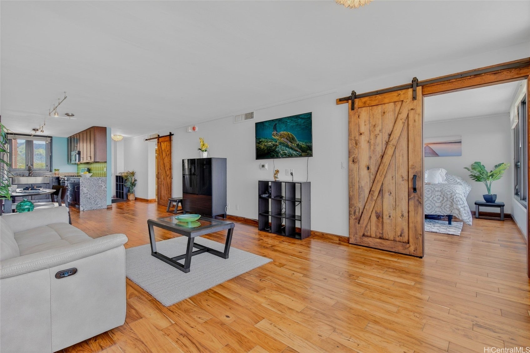 1600 Ala Moana Boulevard 1804