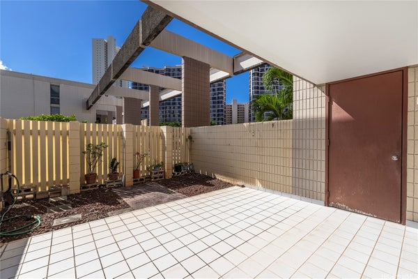 5065 LIKINI ST APT C113, HONOLULU, HI 96818 - Image e68e122d9dff1ccd51b09ace3c5ef2d5/3350620773