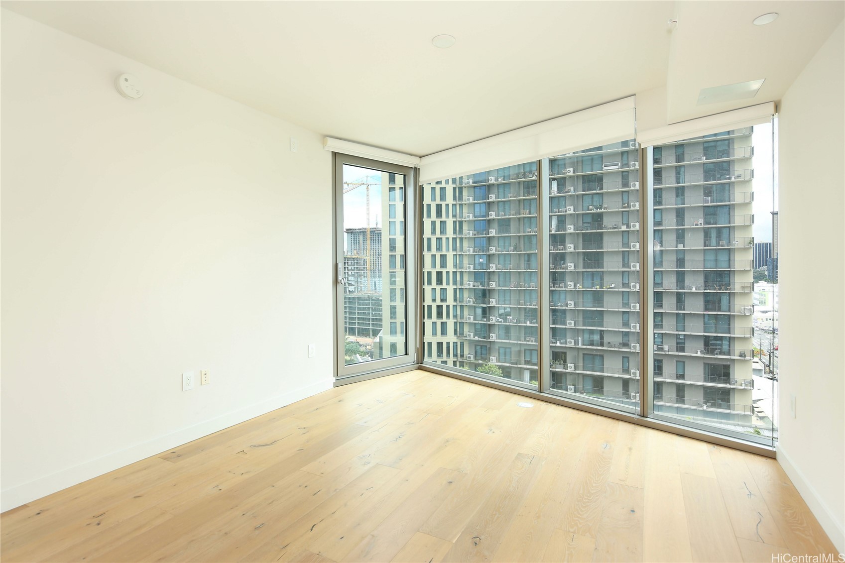 1001 Queen Street 1107