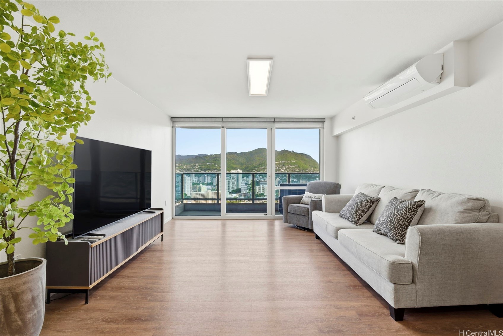 1631 Kapiolani Boulevard 4004