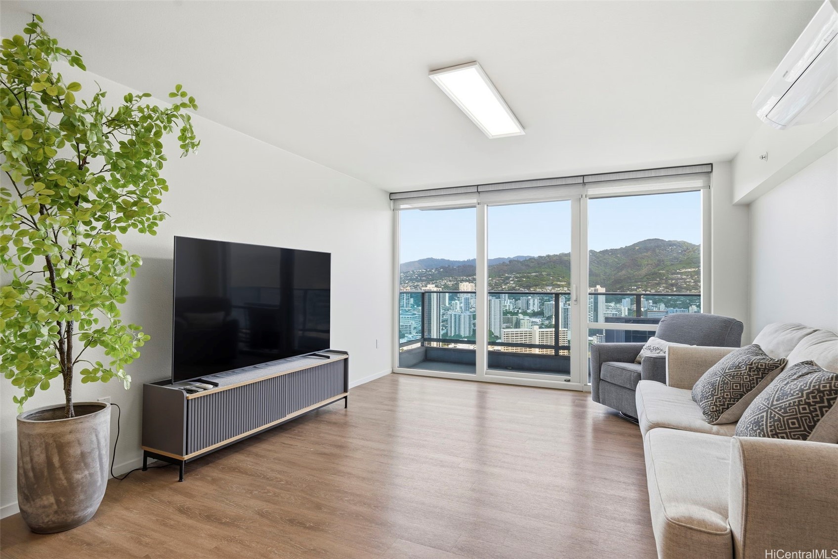 1631 Kapiolani Boulevard 4004