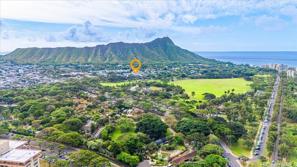 Diamond Head Alii Condominium