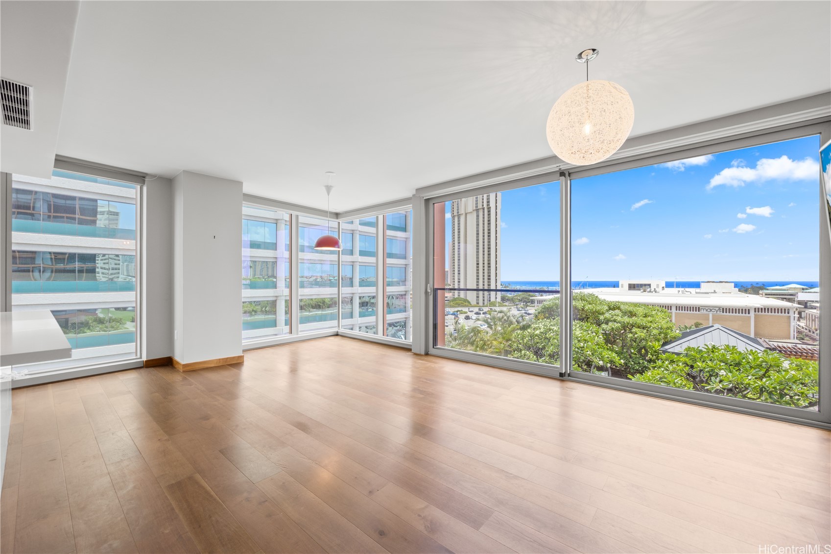 1555 Kapiolani Boulevard 808
