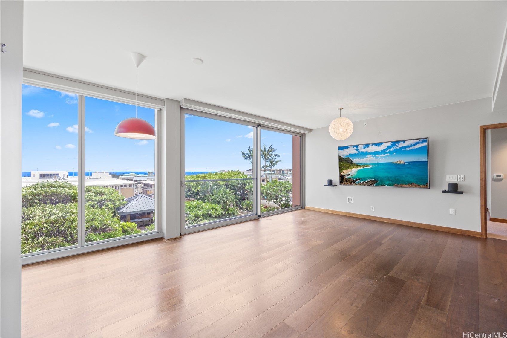 1555 Kapiolani Boulevard 808
