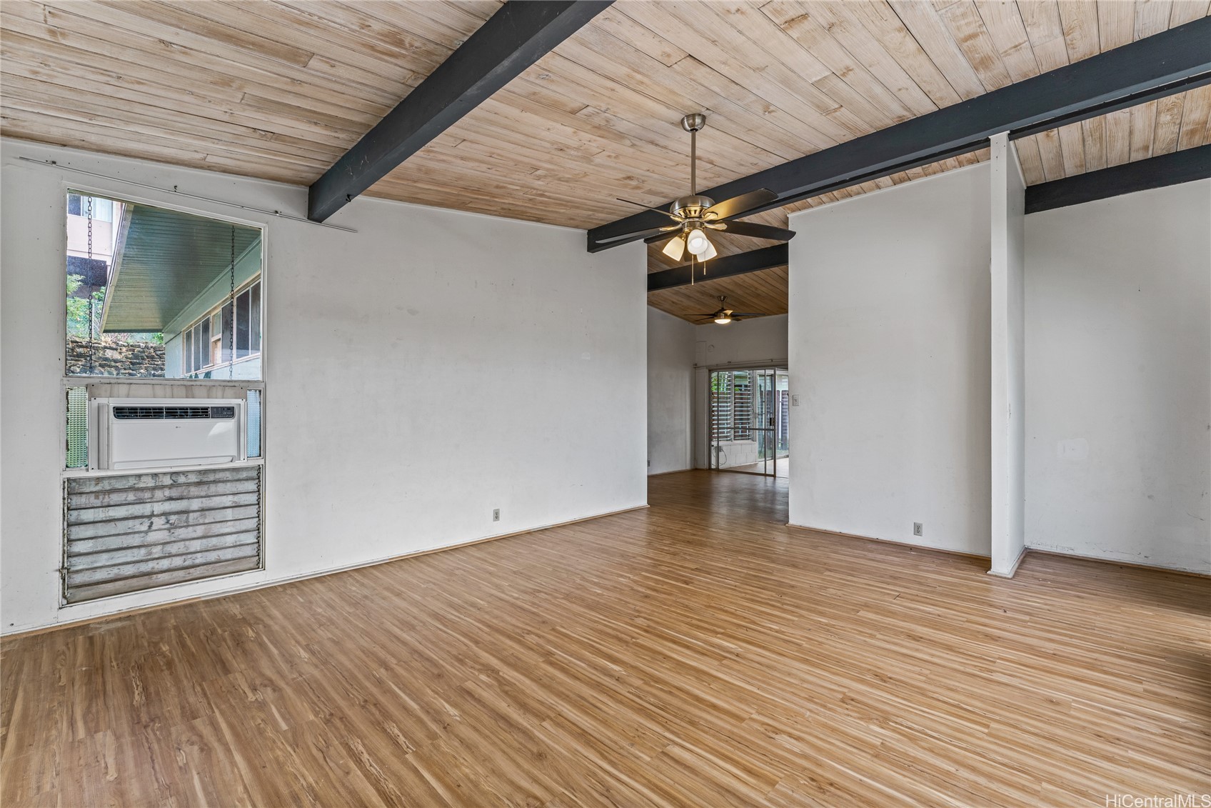 1427 Puanakau Street