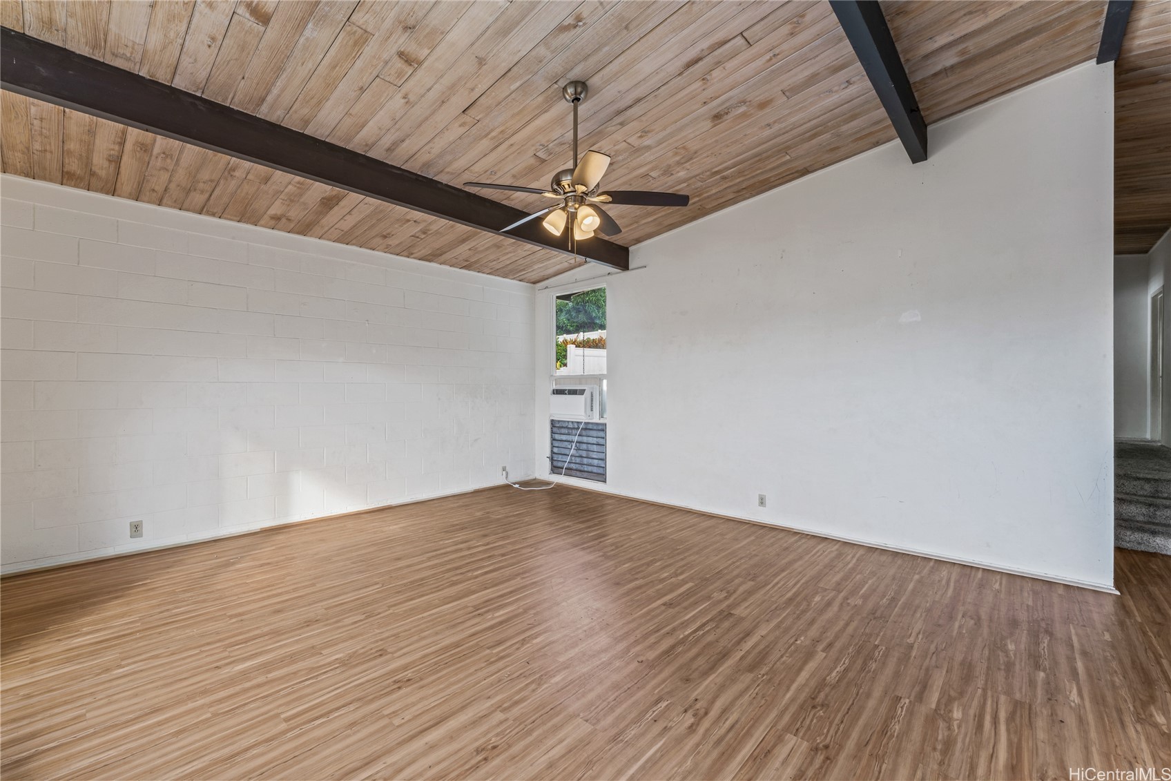 1427 Puanakau Street