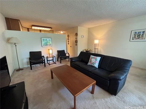 425 Ena Road C206 Honolulu HI 96815