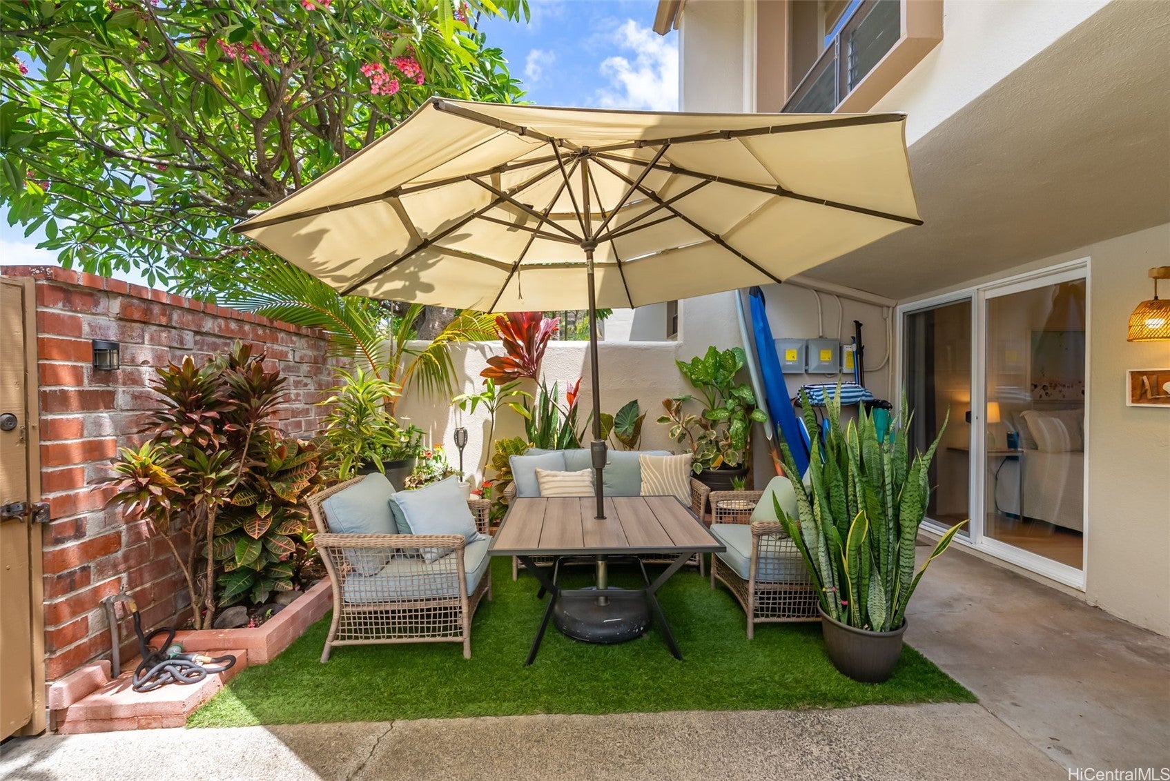 6370 Hawaii Kai Drive 2