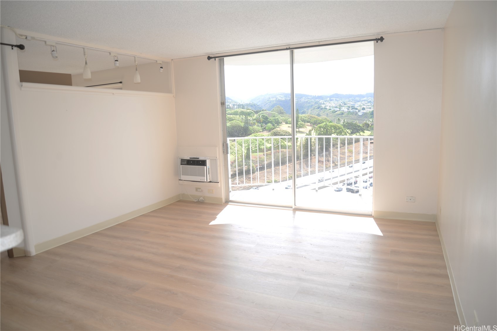 98-1038 Moanalua Road 7-1706