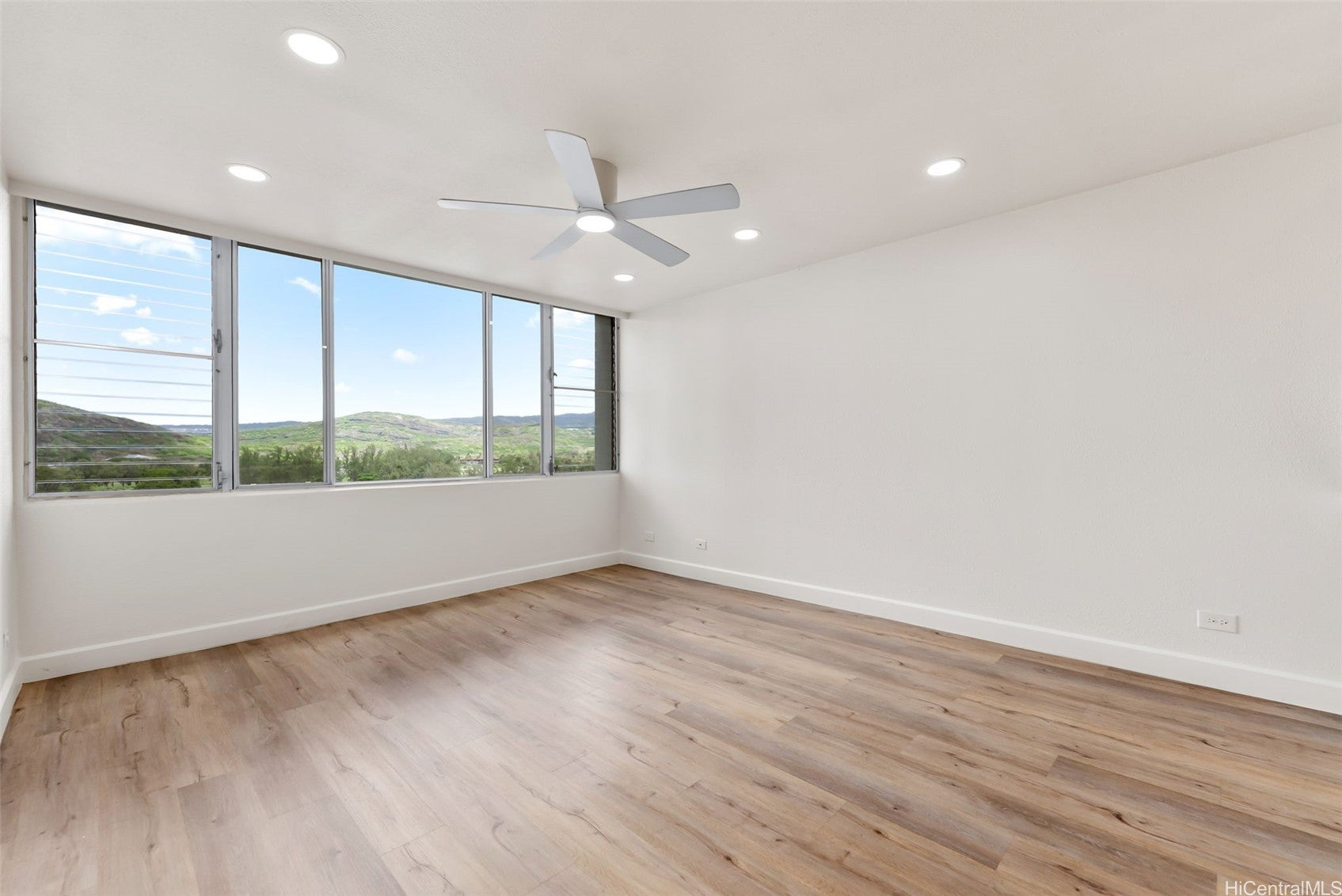 5210 Likini Street 706