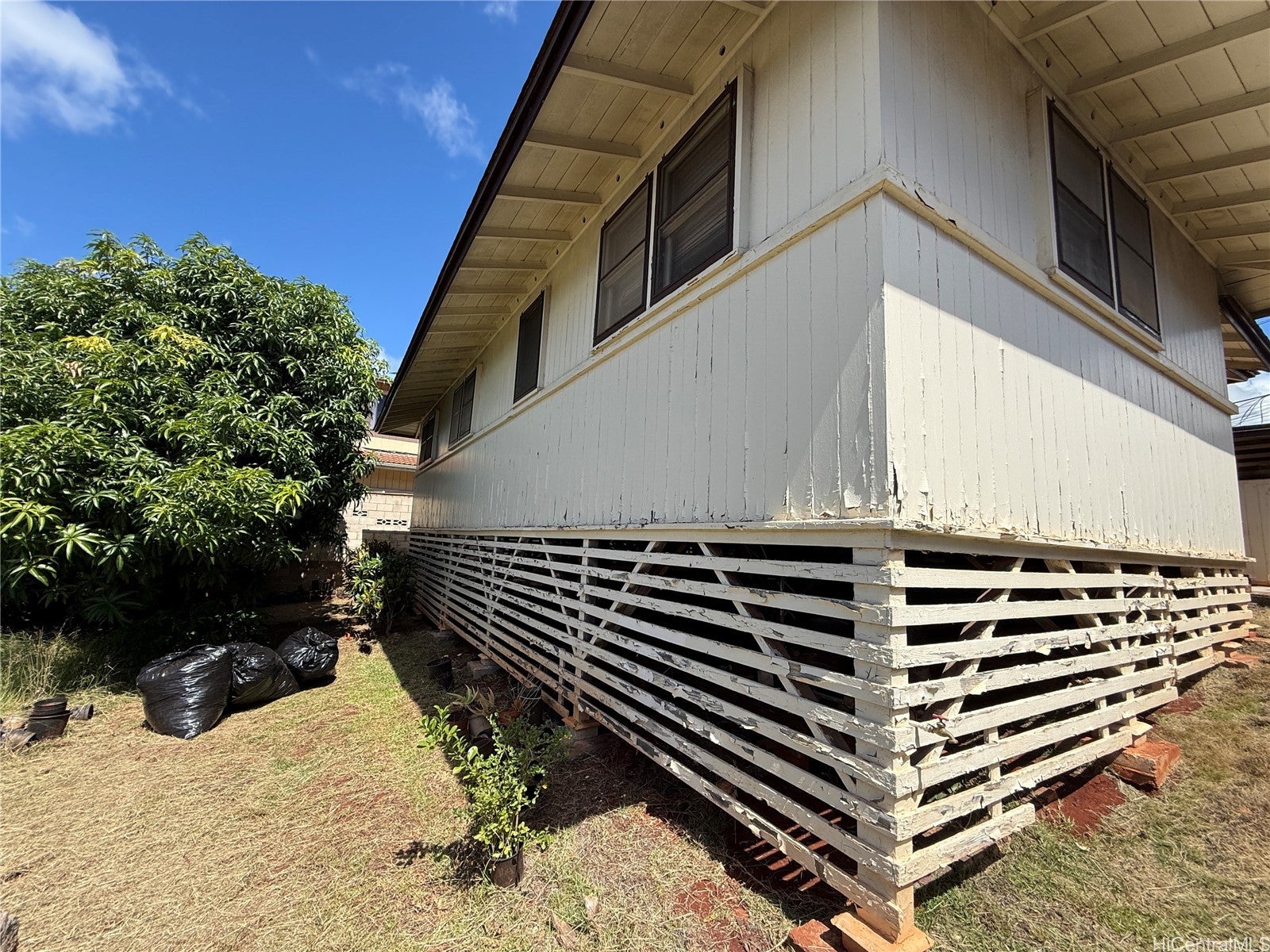 1248 Hoohulu Street